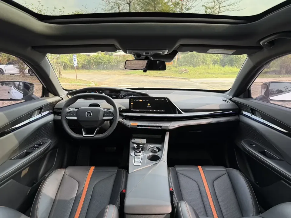 Changan UNI-V Changan UNI-V 2024 1.5T Smart Pilot 2024 — thumbnail 5