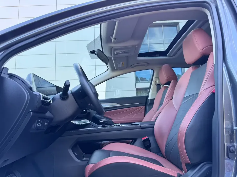Changan Escape Escape 2023 PLUS Enjoy Edition Blue Whale NE 1.4T GDI DCT Premium Edition 2023 — thumbnail 4