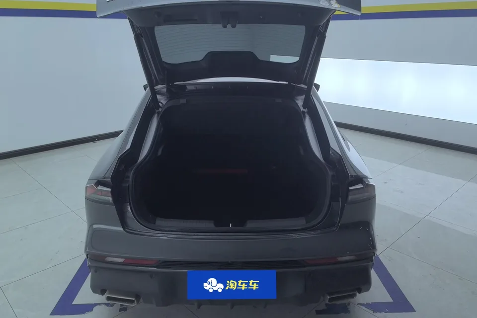 Changan UNI-V Changan UNI-V 2024 1.5T Premium 2024 — thumbnail 5
