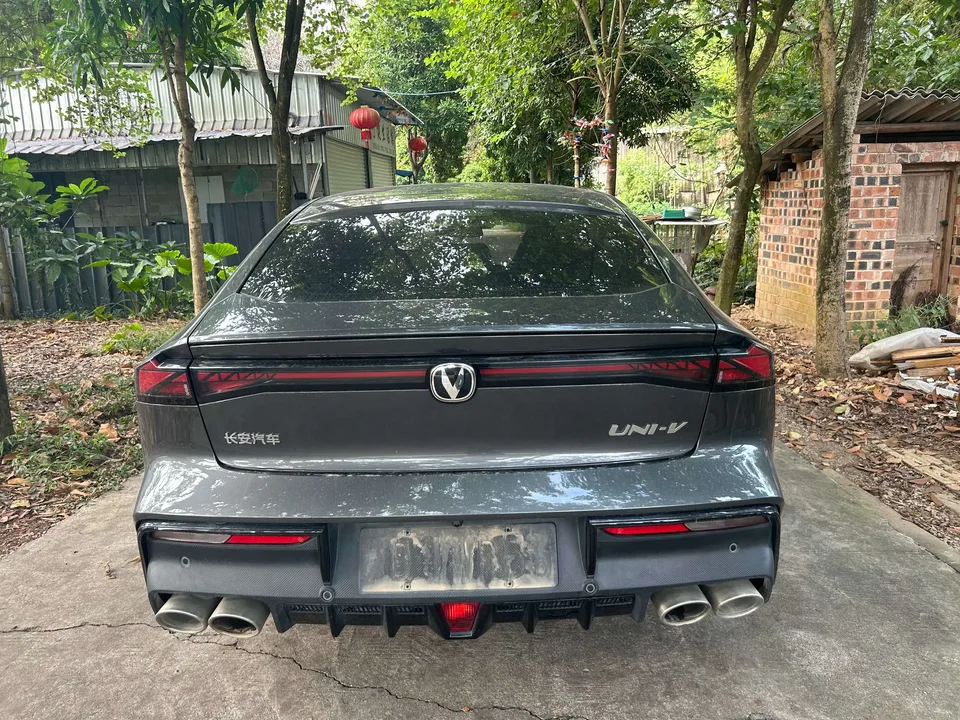 Changan UNI-V Changan UNI-V 2023 1.5T Sports Edition 2023 — thumbnail 2