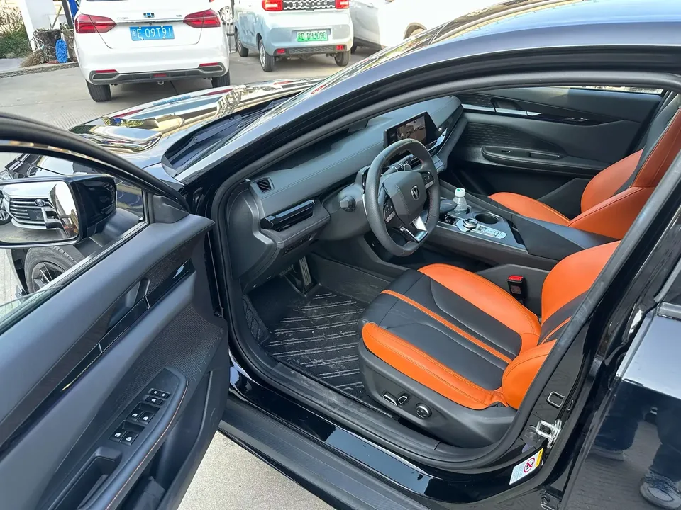 Changan UNI-V Changan UNI-V 2024 1.5T Premium Sports 2024 — thumbnail 2