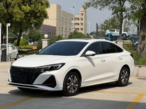 Changan Escape Escape 2023 PLUS Enjoy Edition Blue Whale NE 1.4T GDI DCT Premium Edition 2024 — photo 1, buy with delivery to Moscow