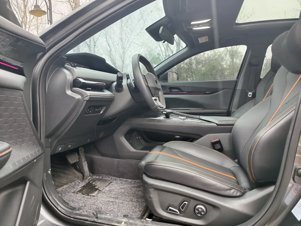 Changan UNI-V Changan UNI-V 2024 1.5T Premium 2024 — thumbnail 5