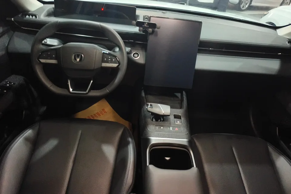 Changan Escape Escape 2025 1.5T DCT 500Bar Premium 2025 — thumbnail 4