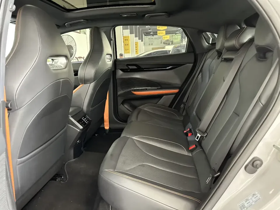 Changan UNI-V Changan UNI-V 2024 1.5T High Energy Edition 2024 — thumbnail 3