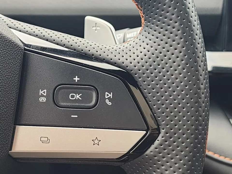 Changan UNI-V Changan UNI-V 2023 1.5T Premium 2024 — thumbnail 4