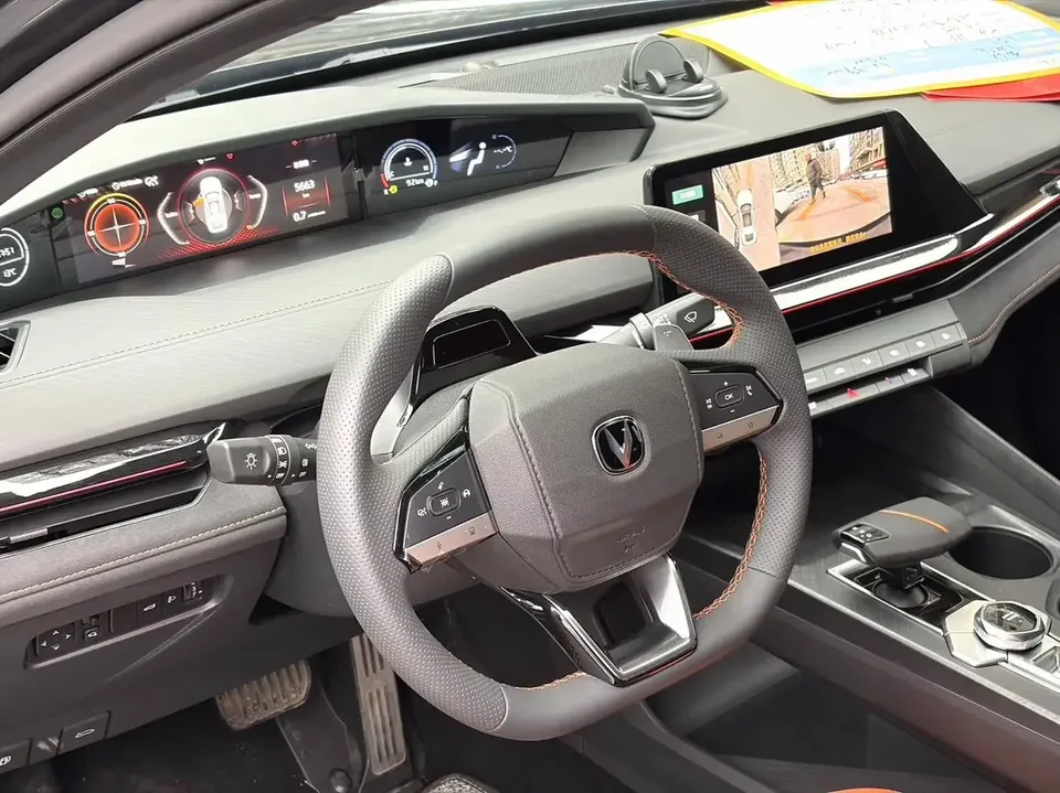 Changan UNI-V Changan UNI-V 2024 1.5T Premium Sports 2024 — thumbnail 3