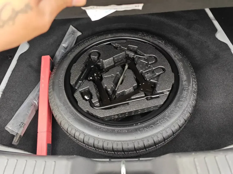 Changan UNI-V Changan UNI-V 2023 1.5T Premium 2023 — thumbnail 3