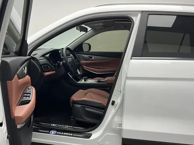 Changan CS75 Changan CS75 2024 Enjoy Edition 1.5T DCT Luxury 2025 — thumbnail 5