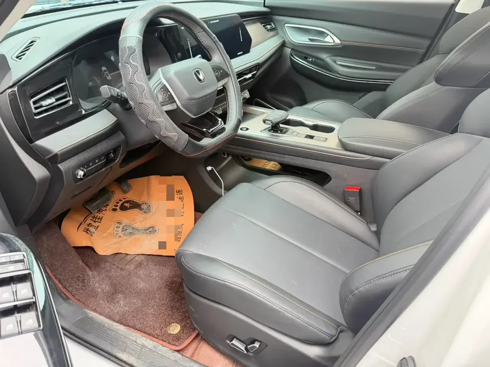 Changan CS75 Changan CS75 2025 PRO 1.5T DCT Enjoyable 7-seater 2025 — thumbnail 5
