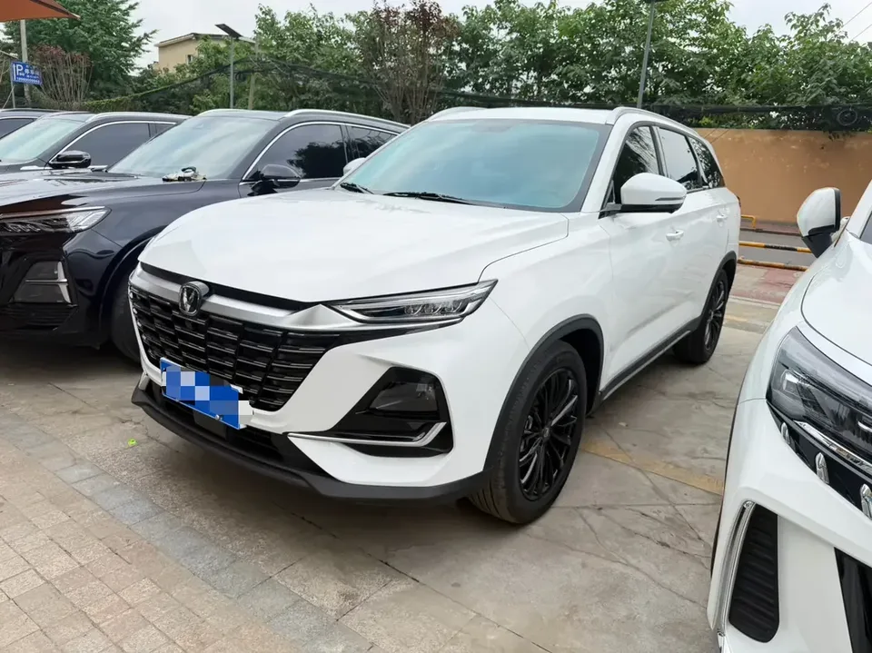 Changan CS75 Changan CS75 2025 PRO 1.5T DCT Enjoyable 7-seater 2025 — photo 1, buy with delivery to Moscow