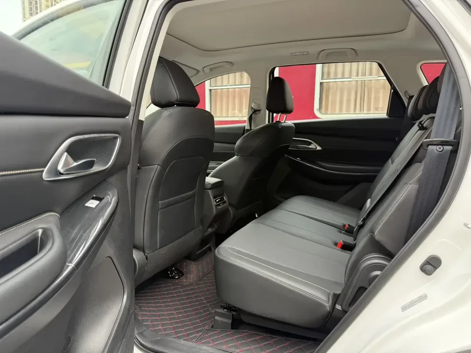 Changan CS75 Changan CS75 2026 PRO 1.5T DCT Premium 7-seater 2025 — thumbnail 3