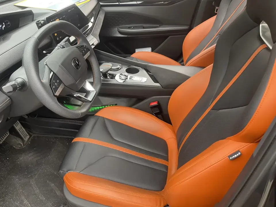 Changan UNI-V Changan UNI-V 2023 1.5T Premium 2023 — thumbnail 3