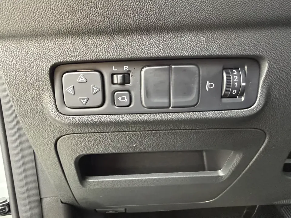 Changan CS35 Plus Changan CS35 PLUS 2023 Enjoyable Edition Blue Whale NE 1.4T DCT Luxury Edition 2023 — thumbnail 4