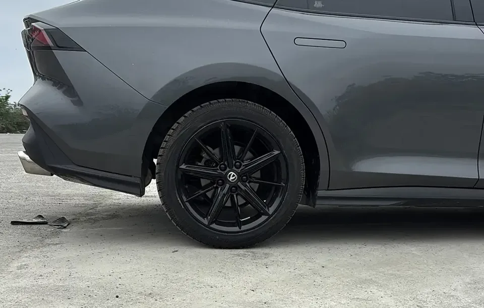 Changan UNI-V Changan UNI-V 2023 1.5T Premium 2024 — миниатюра 3