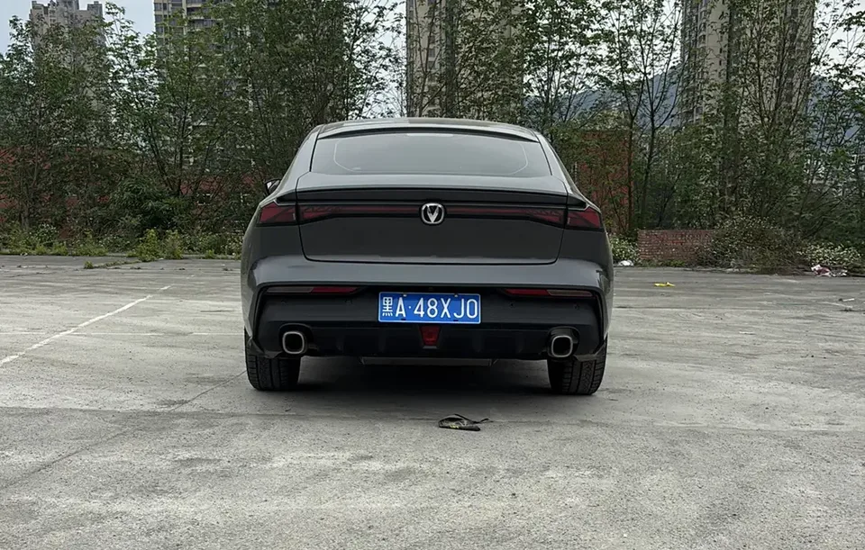 Changan UNI-V Changan UNI-V 2023 1.5T Premium 2024 — thumbnail 5