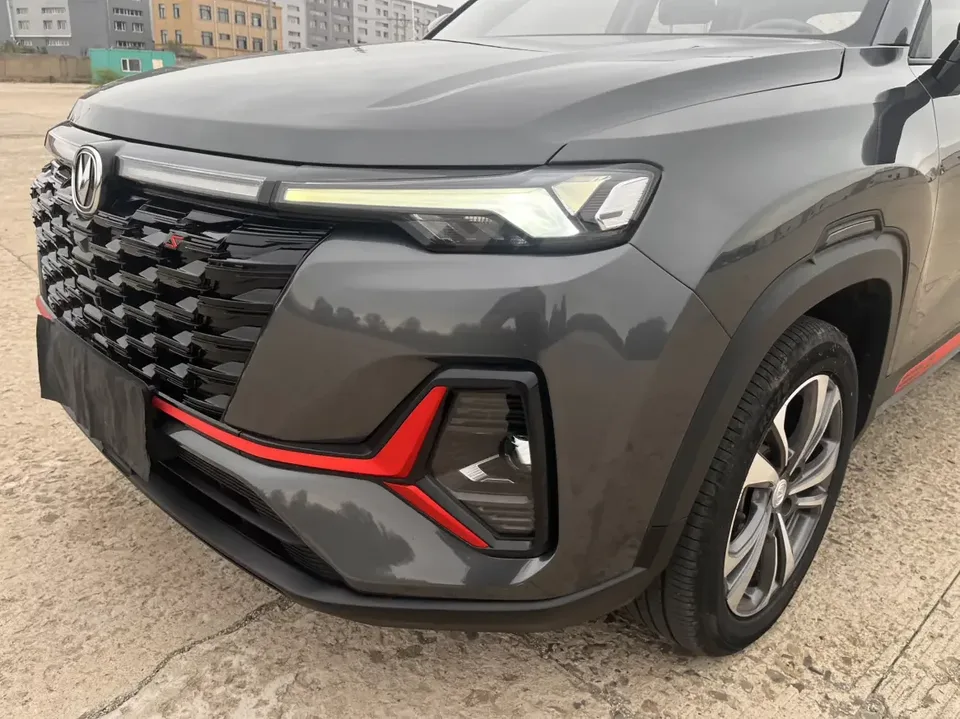 Changan CS35 Plus Changan CS35 PLUS 2023 Enjoyable Edition Blue Whale NE 1.4T DCT Luxury Edition 2023 — thumbnail 3