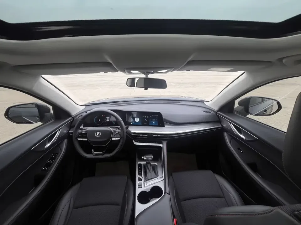 Changan CS35 Plus Changan CS35 PLUS 2023 Enjoyable Edition Blue Whale NE 1.4T DCT Luxury Edition 2023 — thumbnail 4