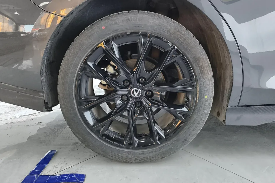 Changan UNI-V Changan UNI-V 2024 1.5T Premium 2025 — thumbnail 3