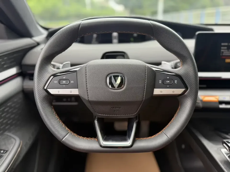 Changan UNI-V Changan UNI-V 2024 1.5T Premium Sports 2024 — thumbnail 3
