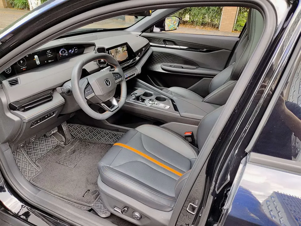 Changan UNI-V Changan UNI-V 2024 1.5T Premium 2024 — thumbnail 5