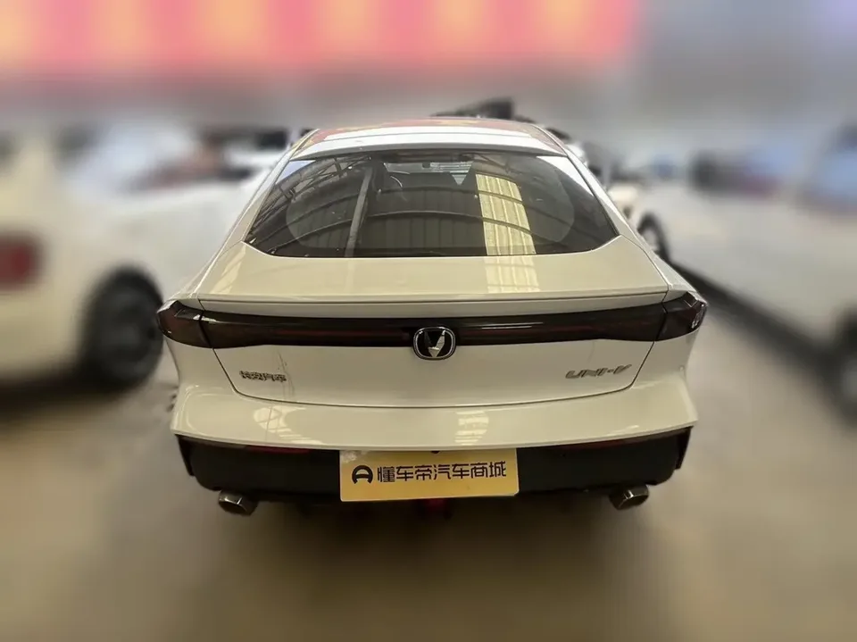 Changan UNI-V Changan UNI-V 2024 1.5T High Energy Edition 2024 — thumbnail 2
