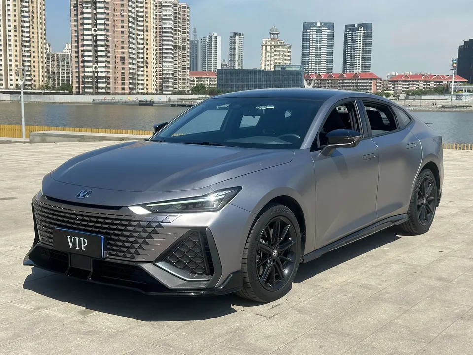 Changan UNI-V Changan UNI-V 2022 2.0T Speed Edition 2022 — photo 1, buy with delivery to Moscow