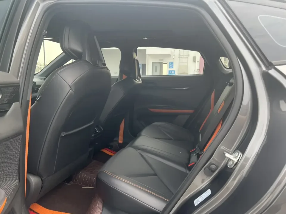 Changan UNI-V Changan UNI-V 2023 1.5T Sports Edition 2023 — thumbnail 4