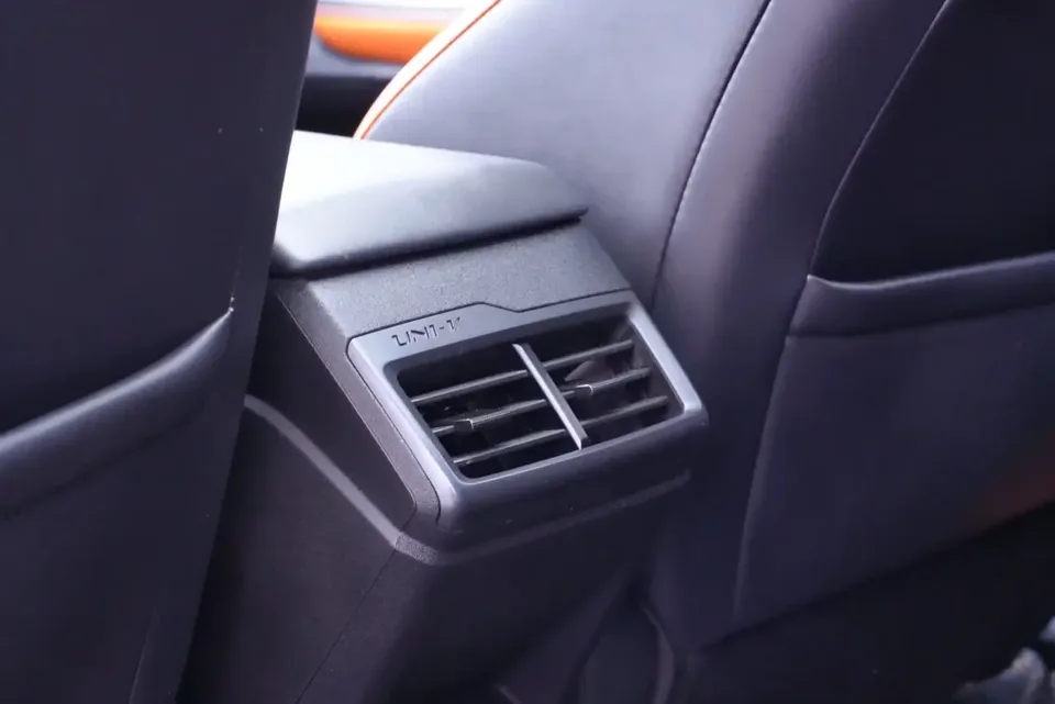Changan UNI-V Changan UNI-V 2024 1.5T Premium 2024 — thumbnail 3