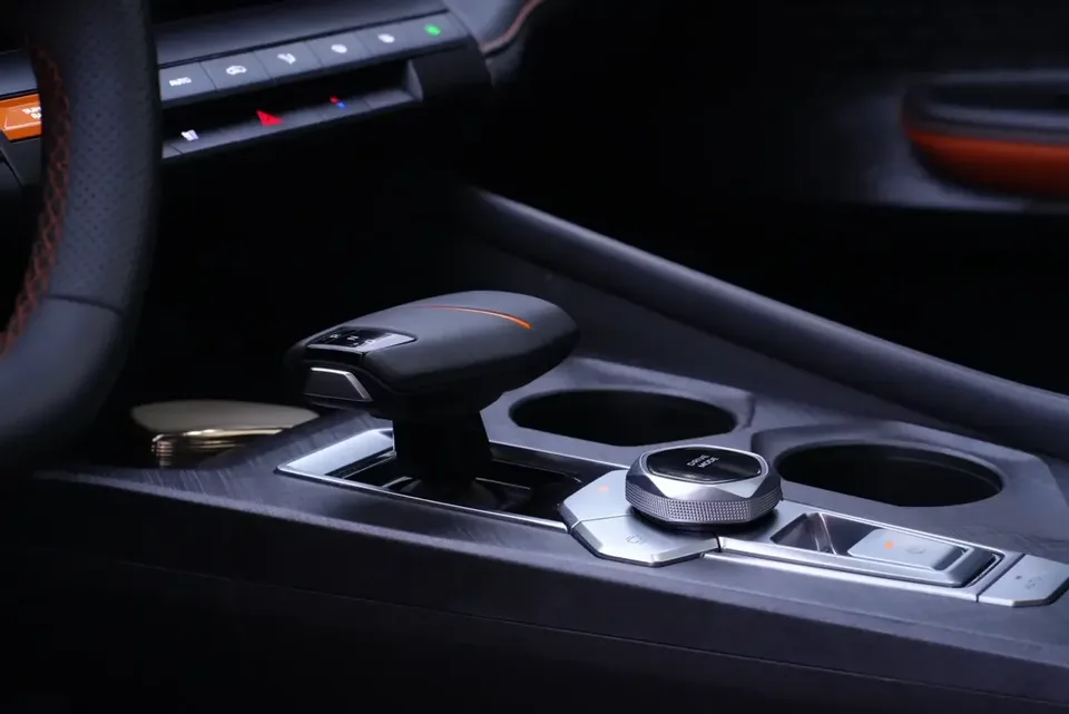 Changan UNI-V Changan UNI-V 2024 1.5T Premium 2024 — thumbnail 5