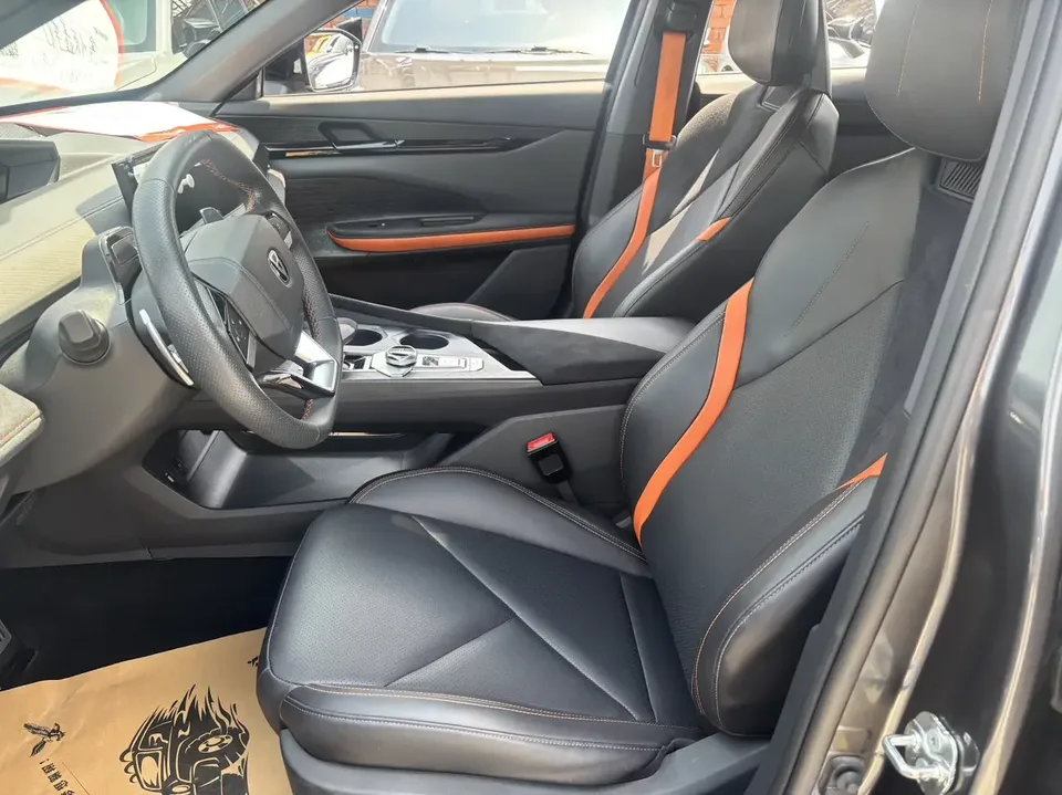 Changan UNI-V Changan UNI-V 2022 1.5T Sports Edition 2022 — thumbnail 4