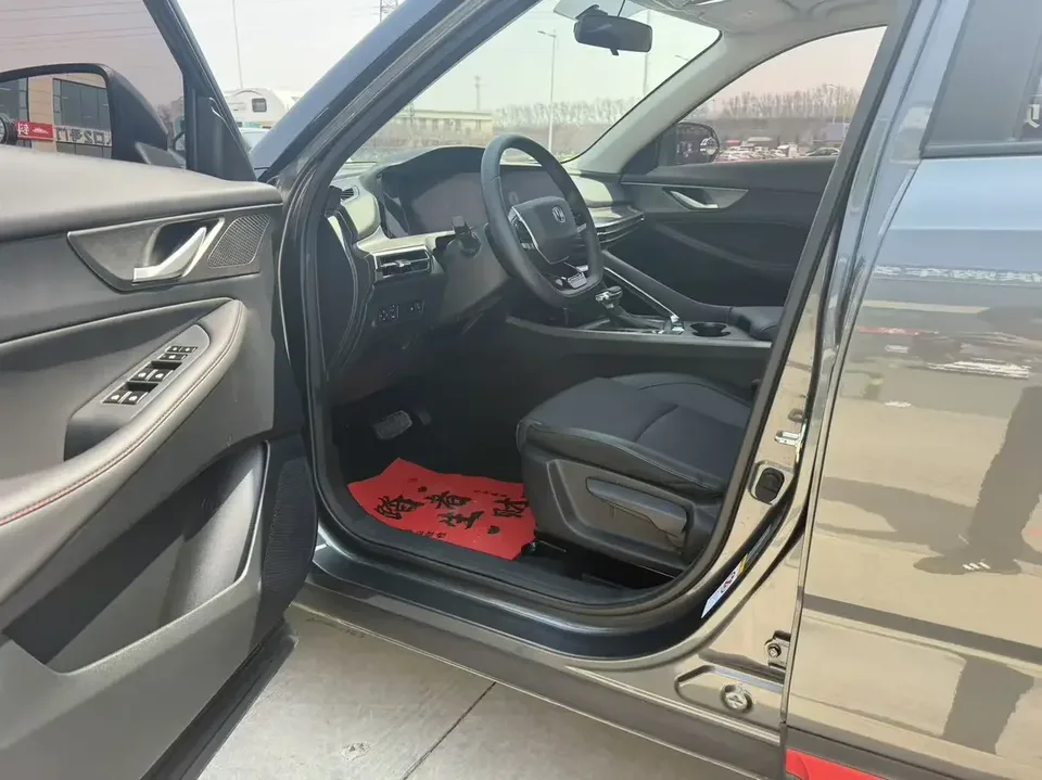 Changan CS35 Plus Changan CS35 PLUS 2023 Enjoyable Edition Blue Whale NE 1.4T DCT Premium Edition 2023 — миниатюра 3