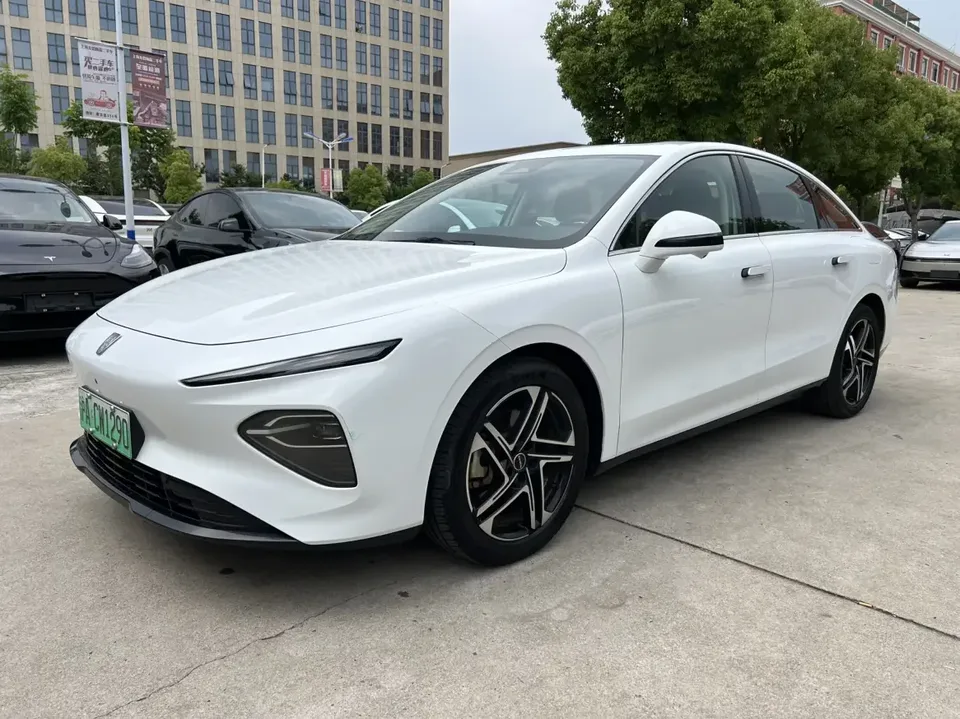 Roewe D7 EV Roewe D7 EV 2023 510 rear-wheel drive flagship version 2023 — photo 1, buy with delivery to Moscow