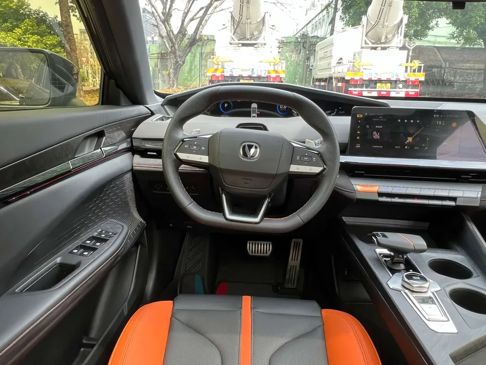 Changan UNI-V Changan UNI-V 2024 1.5T Premium Sports 2024 — thumbnail 3