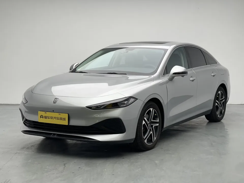 Roewe D7 DMH Roewe D7 DMH 2023 125 Excellence Edition 2024 — photo 1, buy with delivery to Moscow