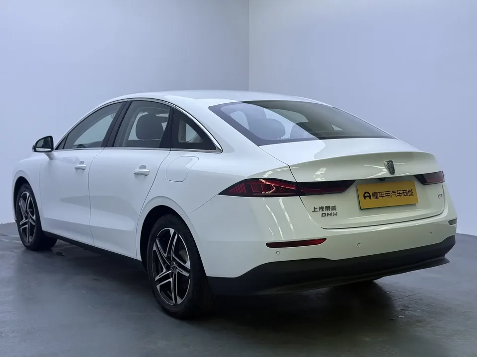 Roewe D7 DMH Roewe D7 DMH 2023 125 Beyond Edition 2024 — thumbnail 2