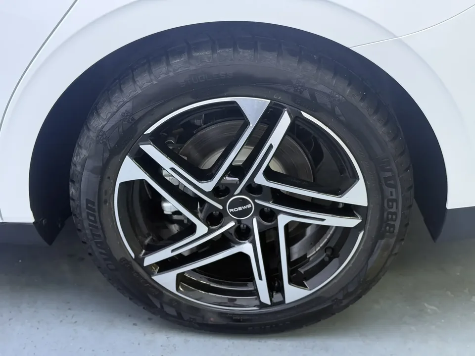 Roewe D7 DMH Roewe D7 DMH 2023 125 Beyond Edition 2024 — thumbnail 3