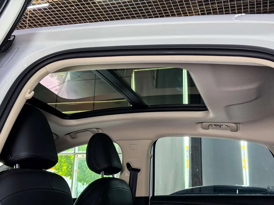 Roewe D7 DMH Roewe D7 DMH 2023 125 Excellence Edition 2024 — thumbnail 5