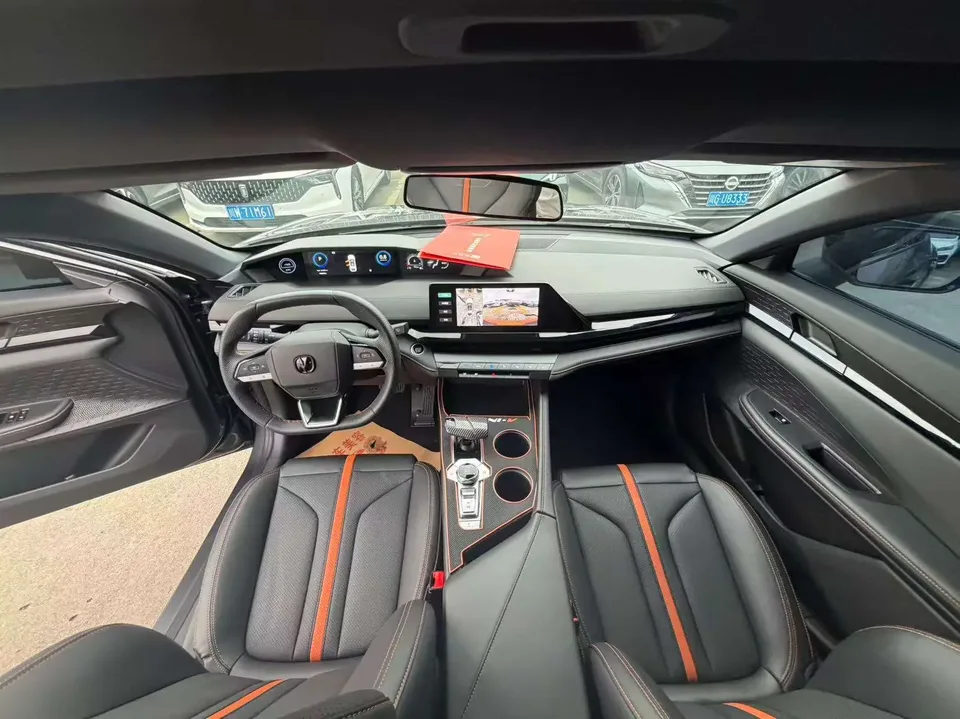 Changan UNI-V Changan UNI-V 2024 1.5T Premium 2024 — thumbnail 3