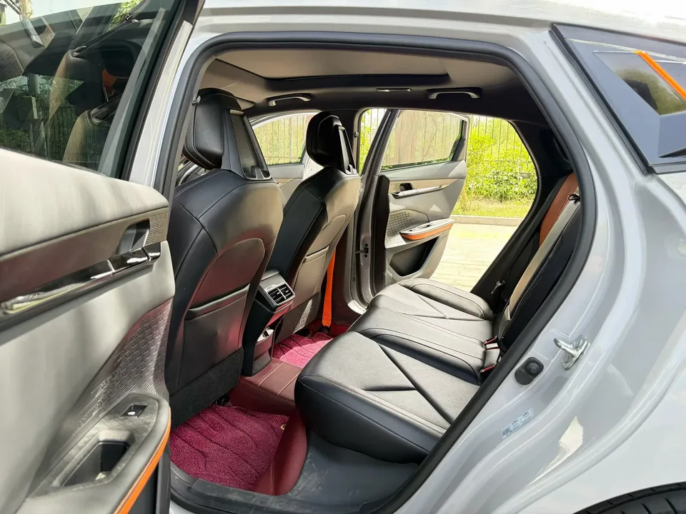Changan UNI-V Changan UNI-V 2022 1.5T Premium 2022 — thumbnail 3