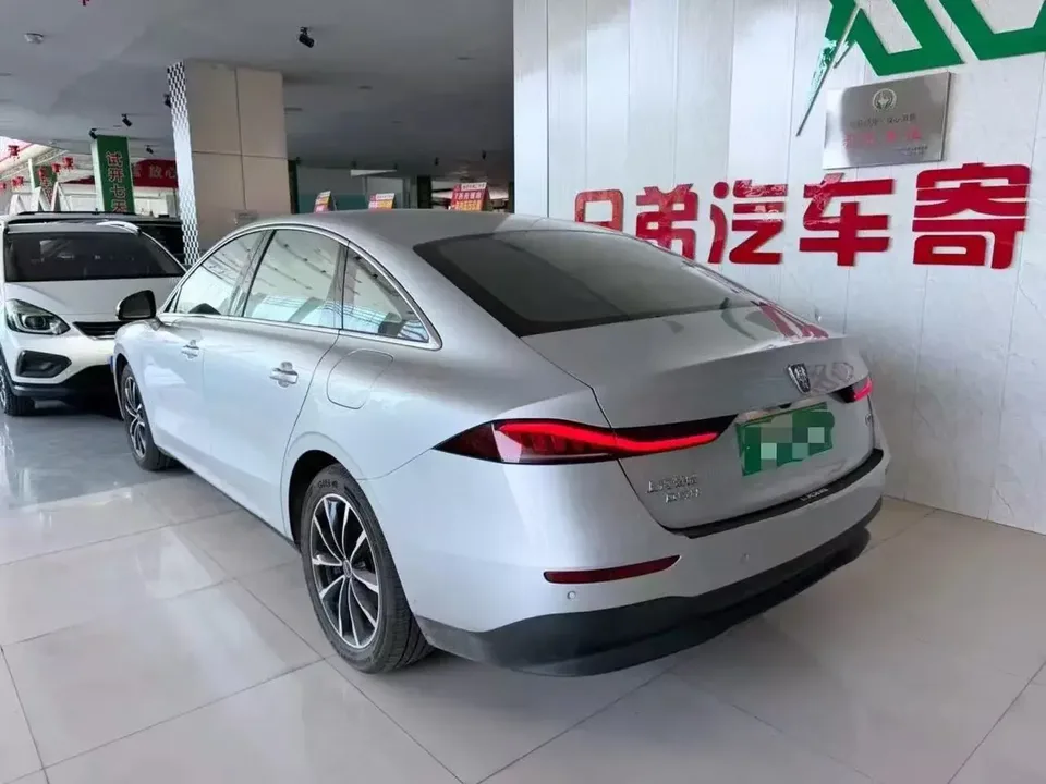 Roewe D7 DMH Roewe D7 DMH 2025 125 World Championship Edition 2026 — thumbnail 5