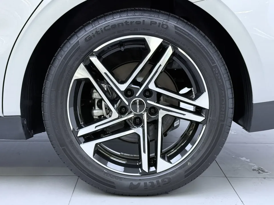 Roewe D7 DMH Roewe D7 DMH 2023 125 Ultimate 2024 — thumbnail 3