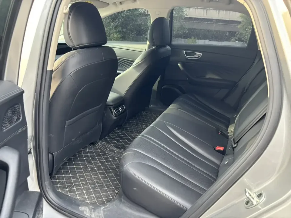 Roewe D7 DMH Roewe D7 DMH 2023 125 Beyond Edition 2024 — thumbnail 3