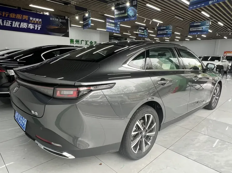 Changan Escape Escape 2025 1.5T DCT 500Bar Premium 2026 — thumbnail 2