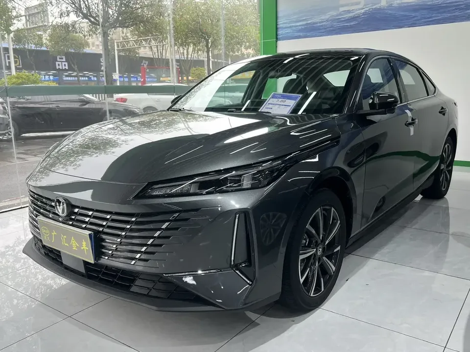 Changan Escape Escape 2025 1.5T DCT 500Bar Premium 2026 — photo 1, buy with delivery to Moscow
