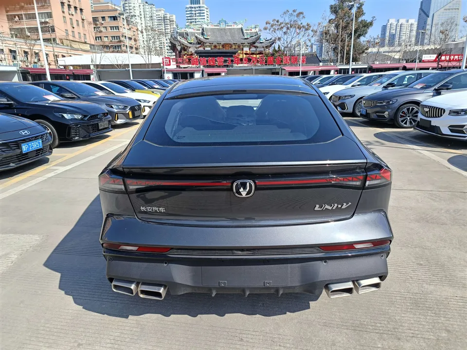 Changan UNI-V Changan UNI-V 2024 1.5T Premium Sports 2025 — thumbnail 2
