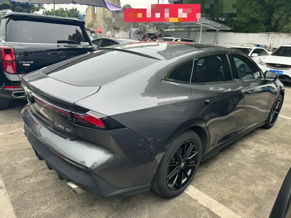 Changan UNI-V Changan UNI-V 2023 1.5T Premium 2023 — thumbnail 2