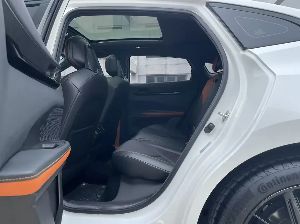 Changan UNI-V Changan UNI-V 2022 1.5T Premium 2023 — thumbnail 3
