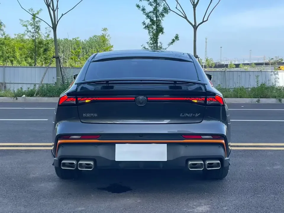 Changan UNI-V Changan UNI-V 2024 1.5T Premium Sports 2025 — thumbnail 2
