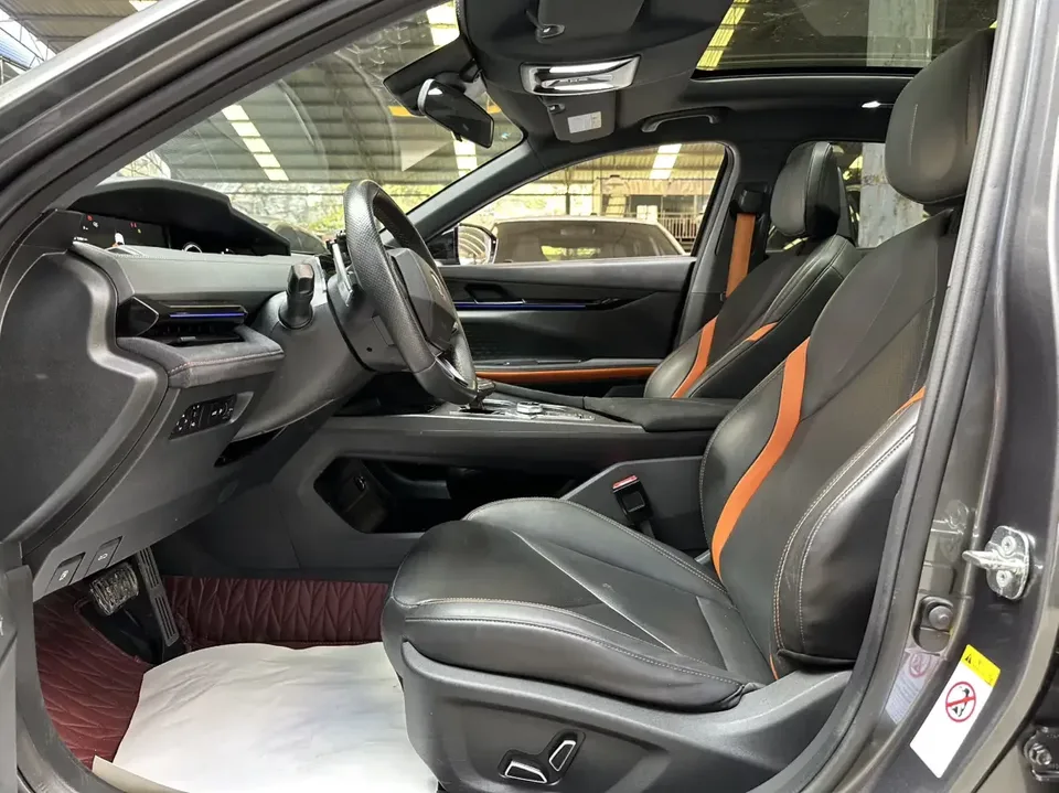 Changan UNI-V Changan UNI-V 2023 1.5T Sports Edition 2022 — thumbnail 3